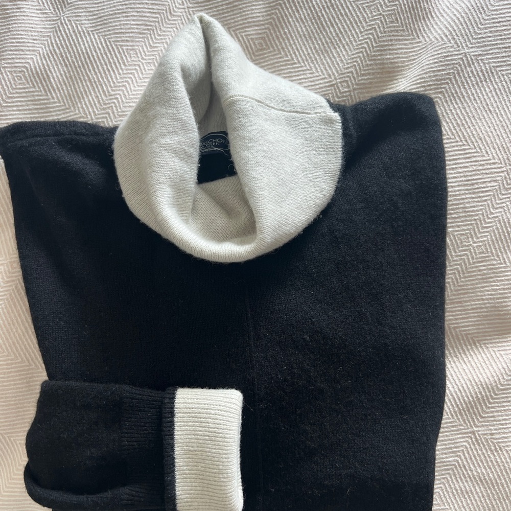 Versatile Black 100% Cashmere sweater